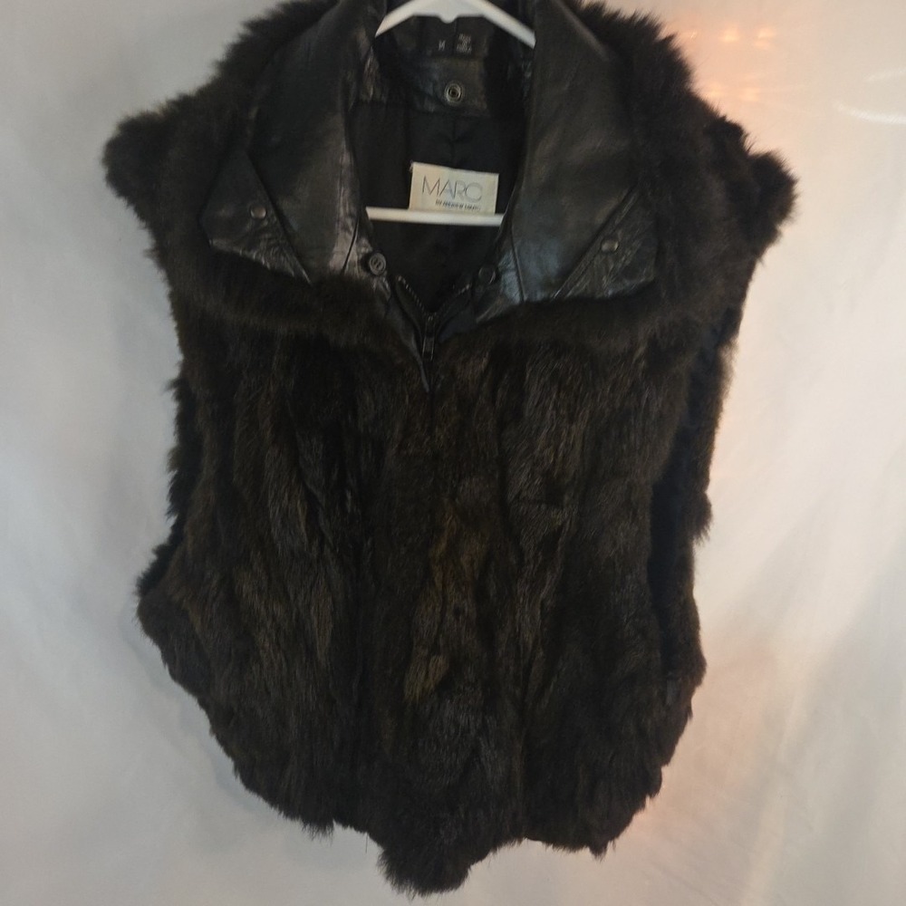 Beautiful Andrew Marc Zealand Opossum Vest Women's M Lined Leather Trim
